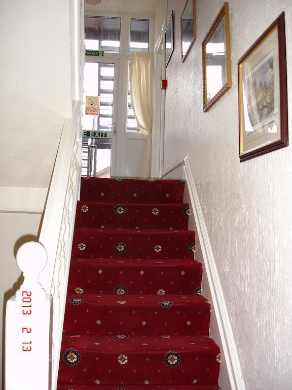 Beachmount Holiday Apartments Рос-он-Си Экстерьер фото